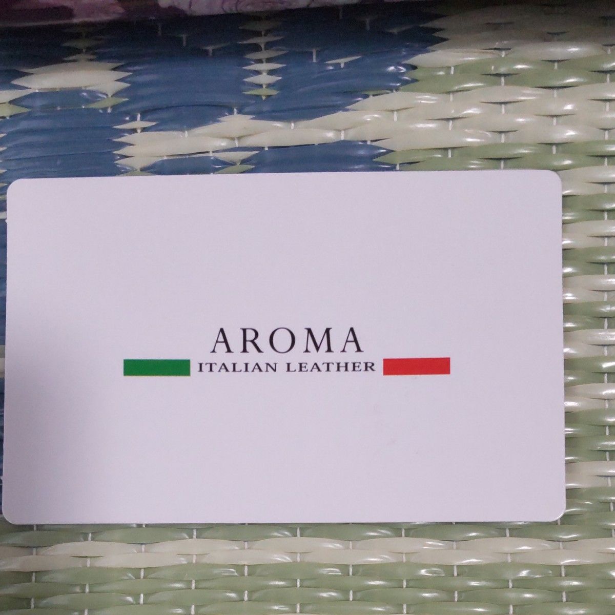 新品　AROMA アロマ イタリアンレザー エナメル　牛革 本革 　長財布　赤　ユニセックス