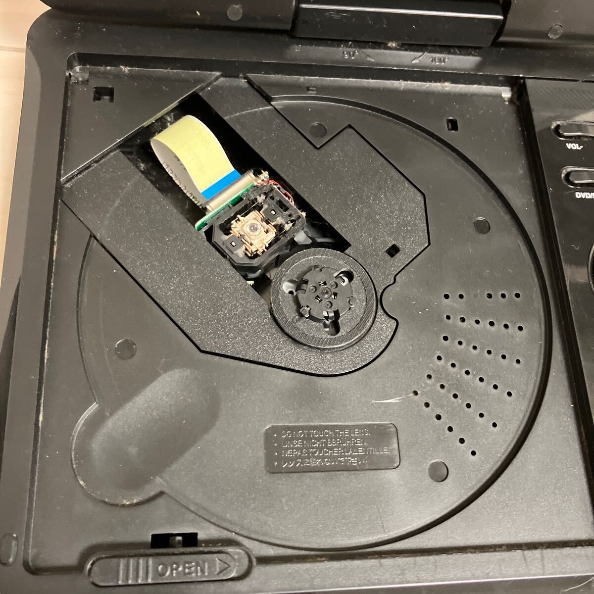 ★中古ポータブルDVDプレーヤー GREENHOUSE グリーンハウス ブラック 木目　ジャンク　訳あり　格安　7型　説明書付きGHV-PDV780部品取り