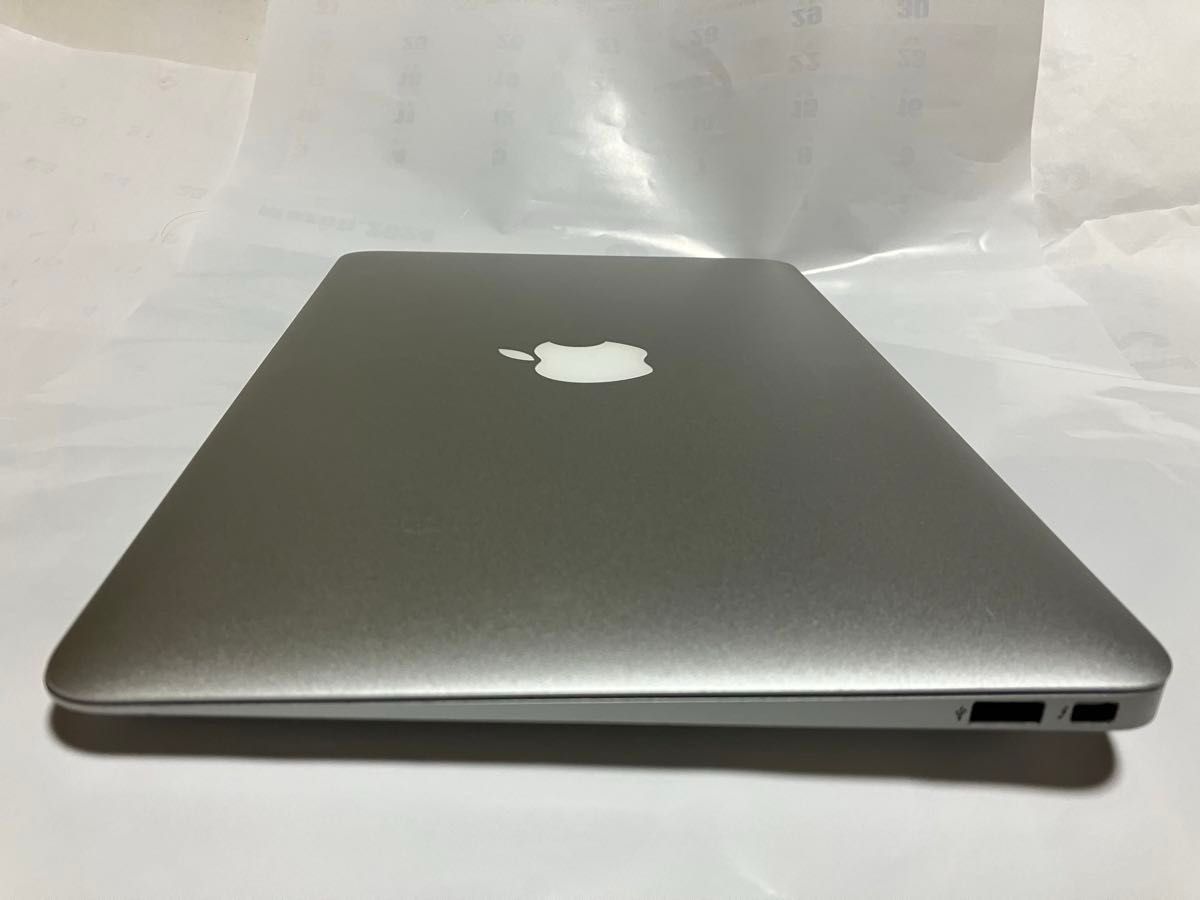 Macbook air 2014 11インチ(office365、OS Sonoma14.4,1(最新)メ4gb,ssd128gb