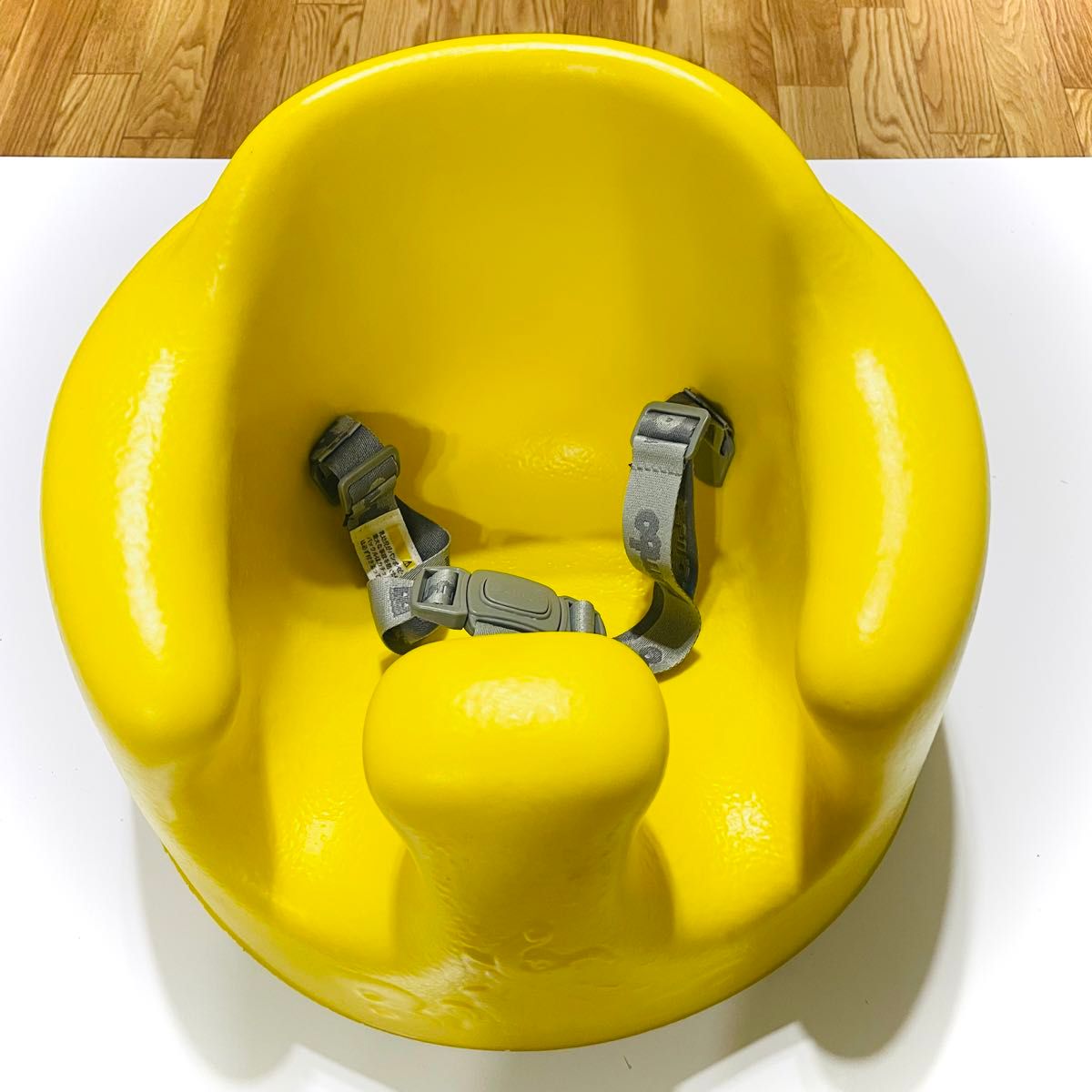 《超美品》腰ベルト付★バンボ Bumbo ベビーチェア ベビーソファー イエロー ベビー用品