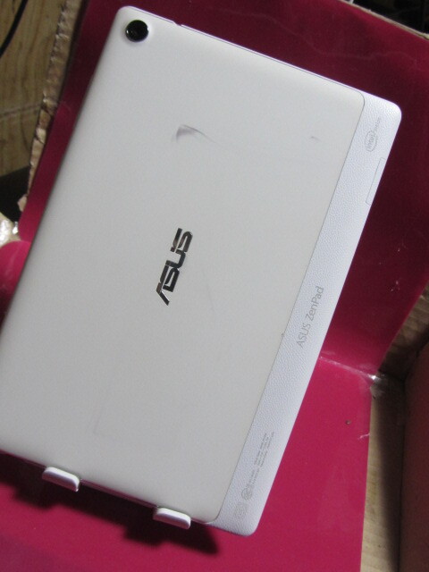 ジャンク ASUS ZenPad  p01ma os:5 タブレット wifi 白 8型 初期化済み 9-6541の画像3