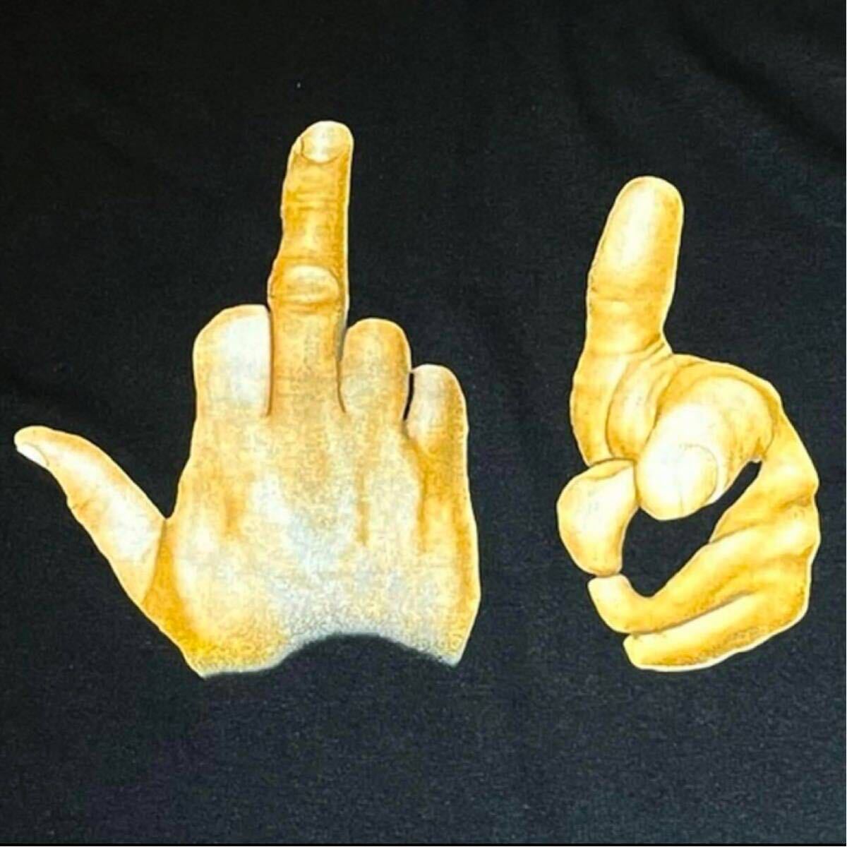 OLD & VINTAGE FUCK YOU HAND SIGN Tシャツ 黒 ファックユー OLD & VINTAGE FUCK YOU HAND SIGN Tシャツ 黒 ファックユー