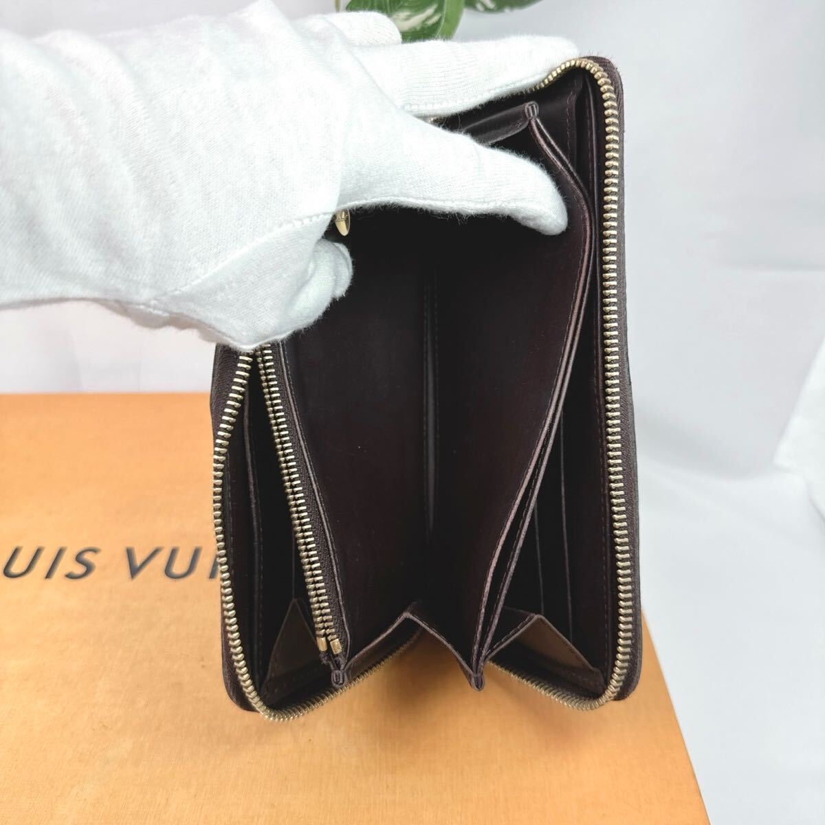 1円 LOUIS VUITTON ルイヴィトン 長財布 ラウンドファスナー ヴェルニ ジッピーウォレット シリアルCA0089 男女兼用 ブラック×紫系_画像7