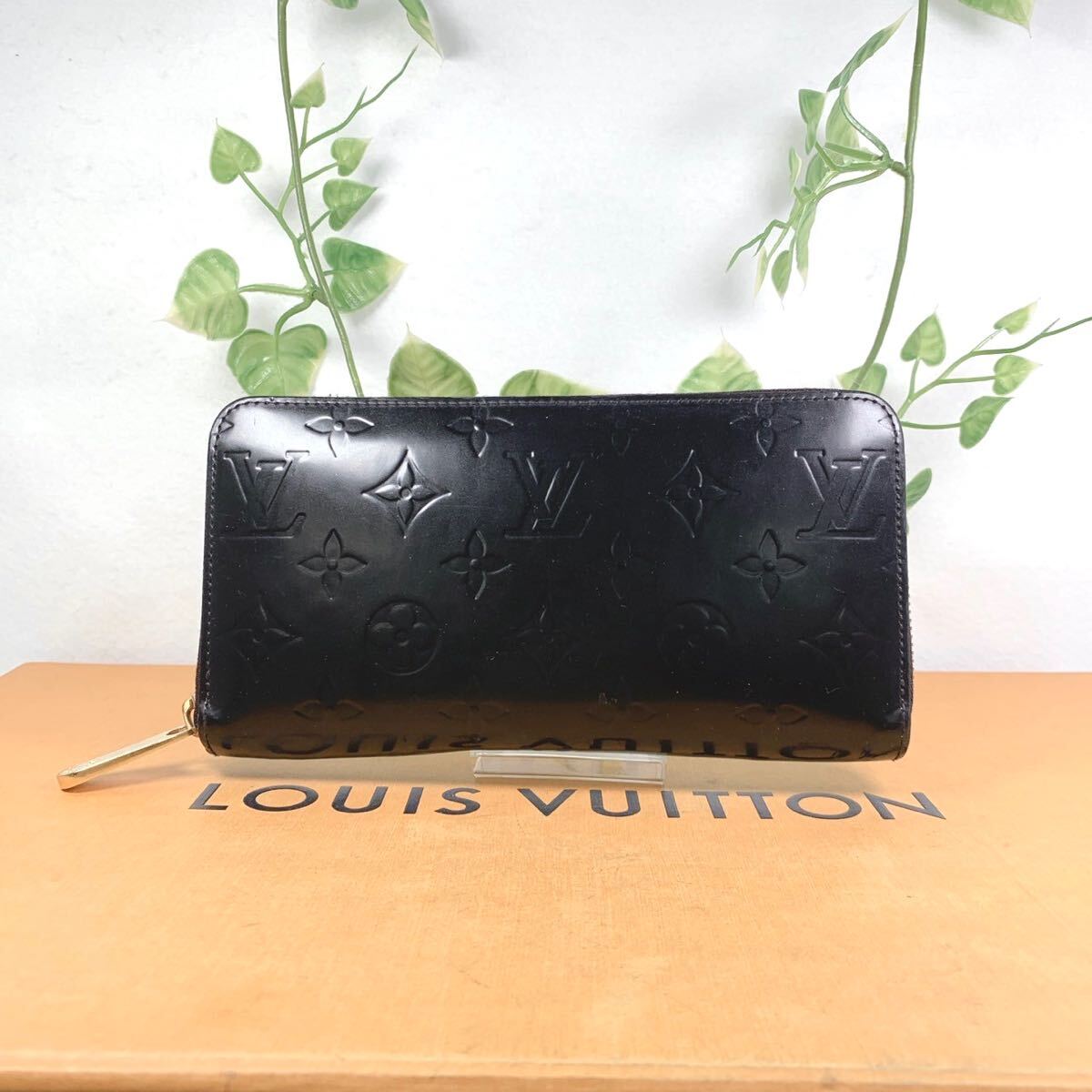 1円 LOUIS VUITTON ルイヴィトン 長財布 ラウンドファスナー ヴェルニ ジッピーウォレット シリアルSP5111 男女兼用 ブラック×深紫_画像1