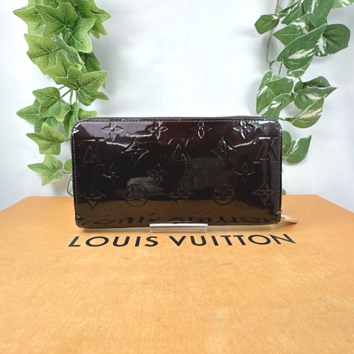 1円 LOUIS VUITTON ルイヴィトン 長財布 ラウンドファスナー ヴェルニ ジッピーウォレット シリアルMI3182 男女兼用 深紫 アマラント_画像2