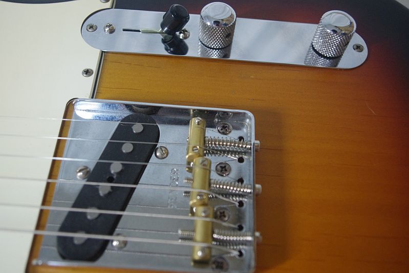 Fender American Special Telecaster サテン塗装 テキサススペシャルピックアップ Fender60エンブレムの画像8