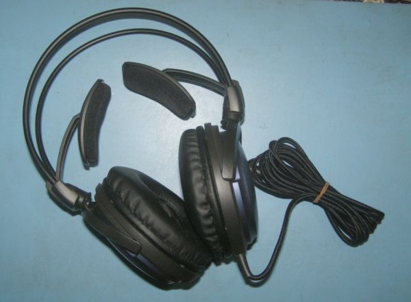 【動作品/コード長3ｍ】☆audio-technica　 ATH-A700X (アートモニターヘッドホン)_画像1