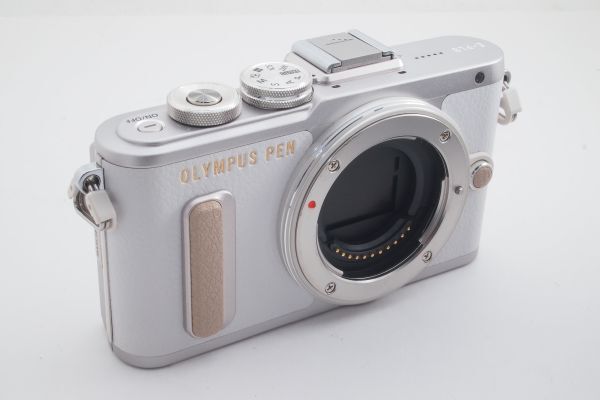 ★ジャンク★OLYMPUS PEN オリンパス ペン E-PL8ミラーレス ホワイト 一眼カメラ ボディ #E15_画像3