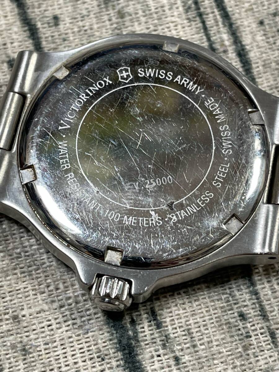 VICTORINOX SWISS ARMY V25000 クォーツ/中古品_画像5