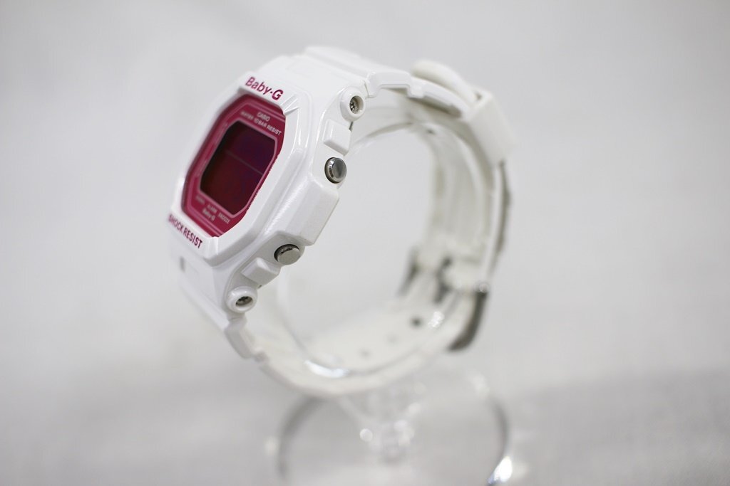 ◎ 中古品 CASIO カシオ G-SHOCK ジーショック BG-5601 腕時計 クォーツ デジタル ホワイト×ピンク スクエアの画像3