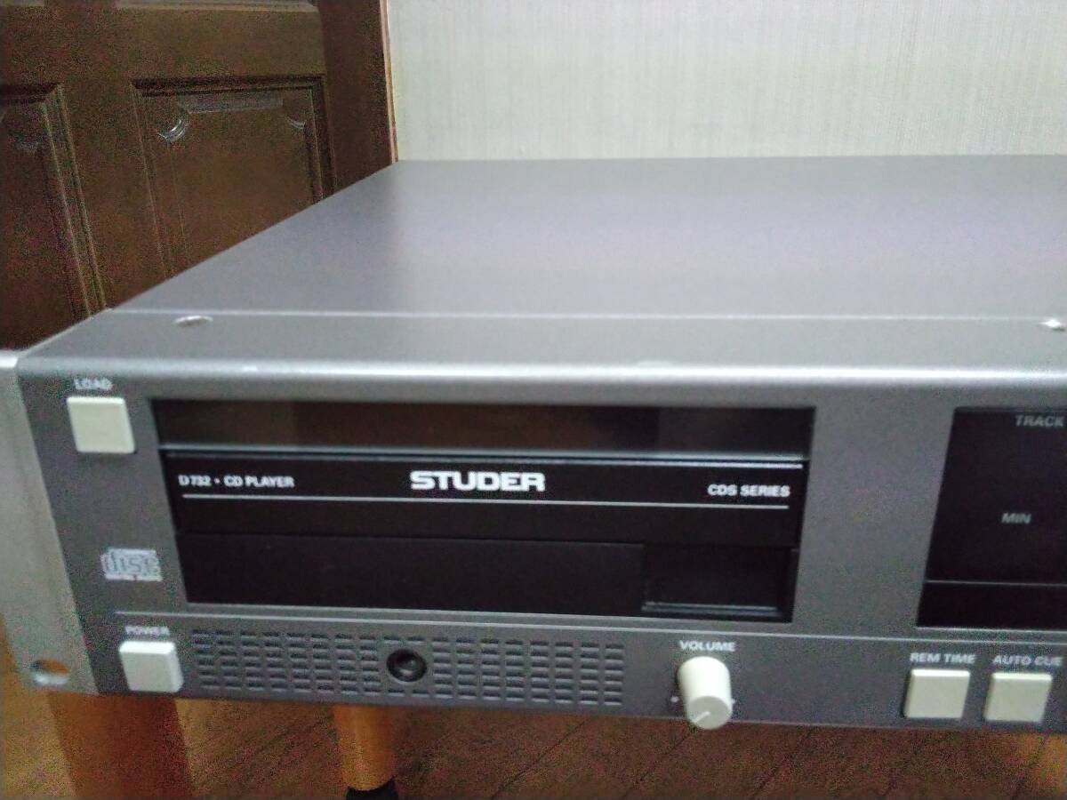[ Junk ] name machine studerschu-da-D 732 CD player 