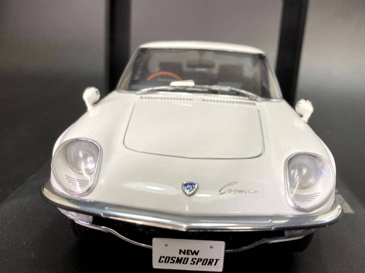 ☆k37 AUTOart オートアート 1/18 Mazda Cosmo Sport マツダ コスモ スポーツ ホワイト ミニカー_画像2