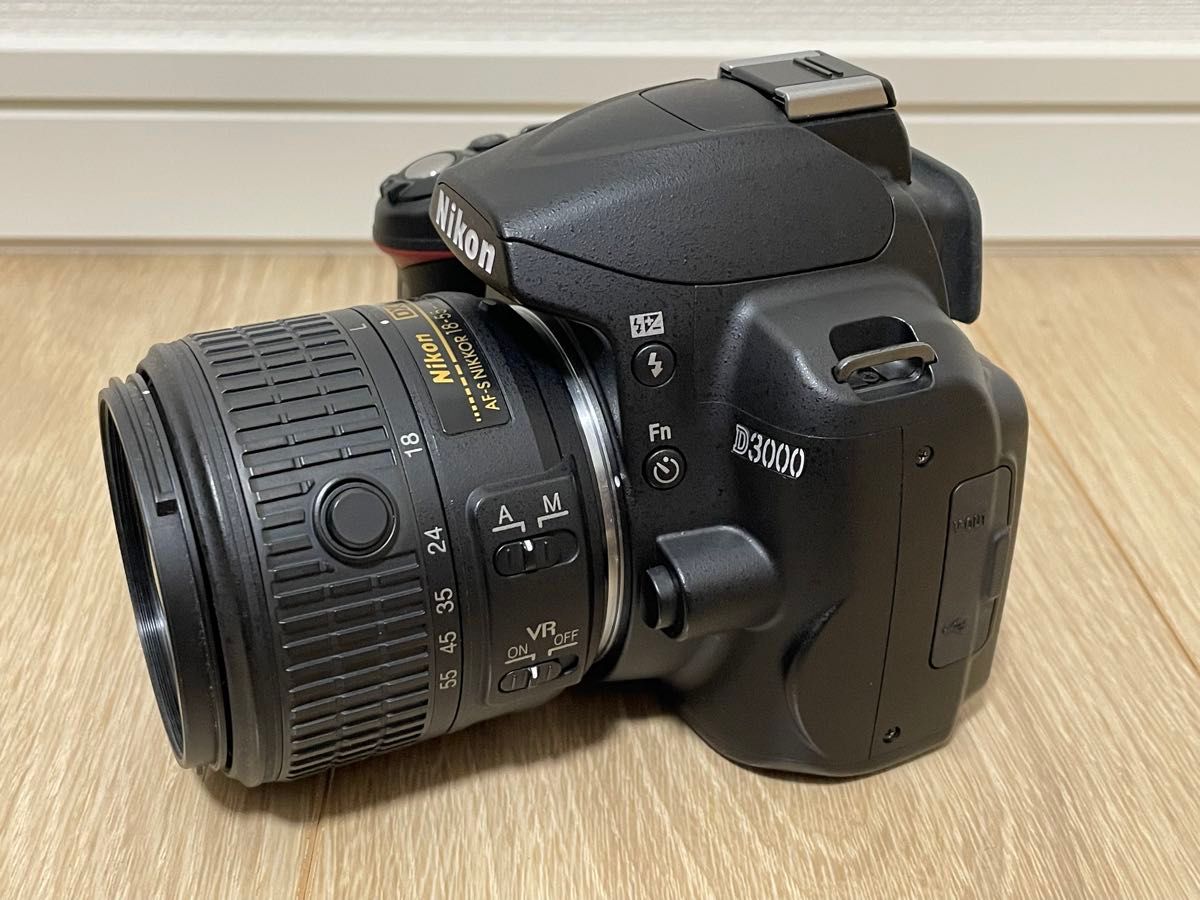 Nikon D3000とAF-S 18-55mm VRⅡのセット