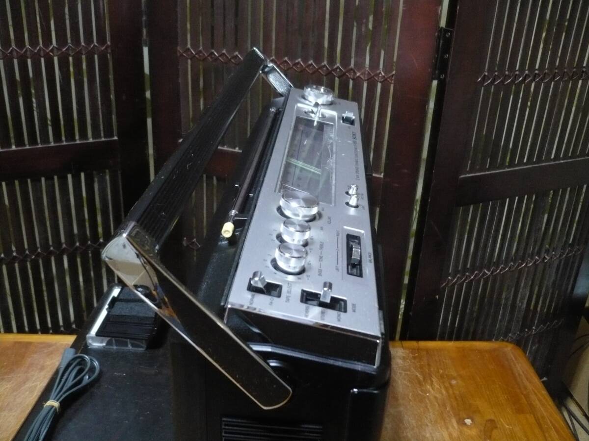 古典ラジカセ SONY CF-6500 (￥57.800　1976年製)取り扱い説明書付き Hi-Fi音質 中古動作品 綺麗　キャリングカバー付き_画像9