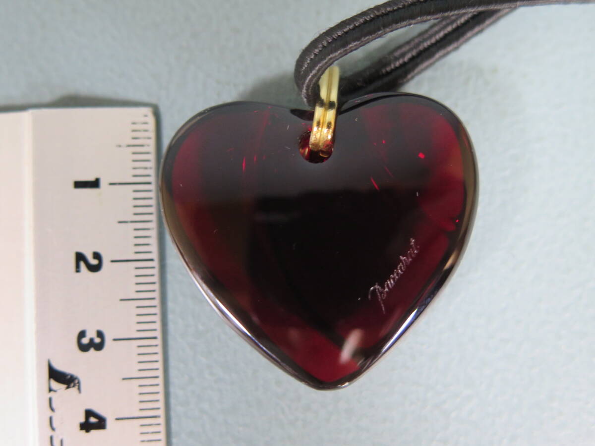  baccarat crystal Heart подвеска оттенок красного металлические принадлежности Gold ткань с футляром *Baccarat колье красный wine red 