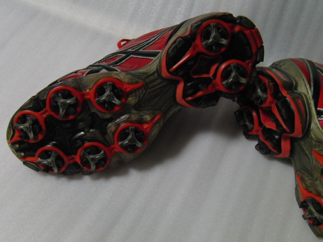 gion26 アシックス スパイク 赤黒 25.5cm 松山英樹プロモデル 一度履いただけの出品です の画像2
