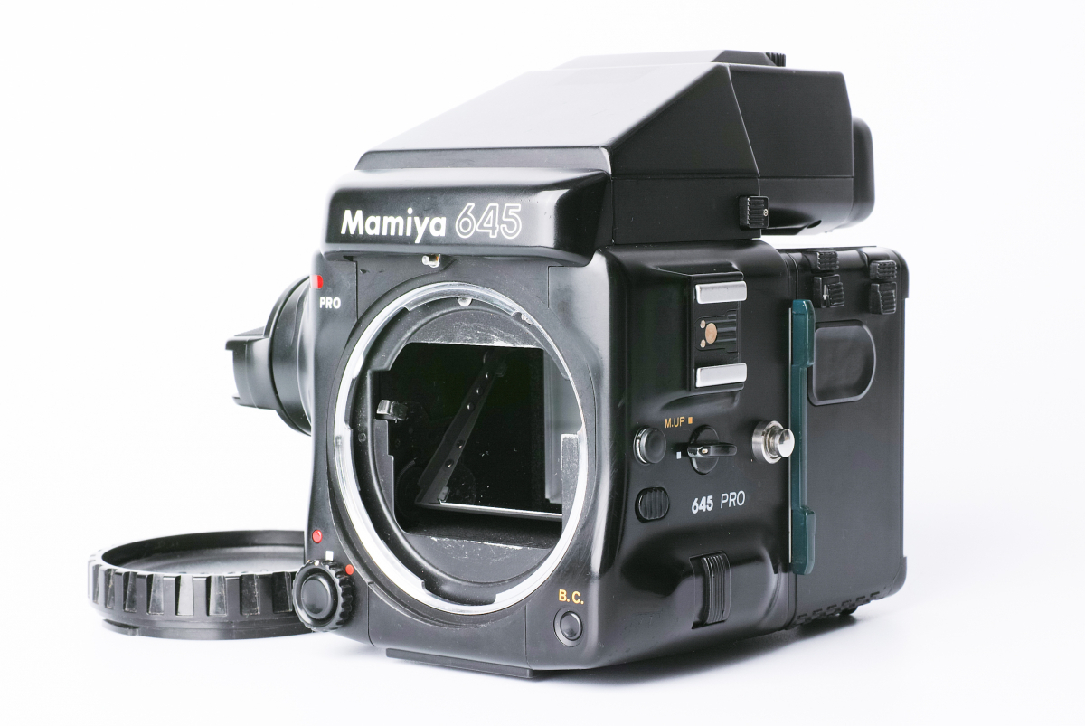 【良品】Mamiya マミヤ 645 PRO AE PRISM FINDER ボディ 中判フィルムカメラ_画像1