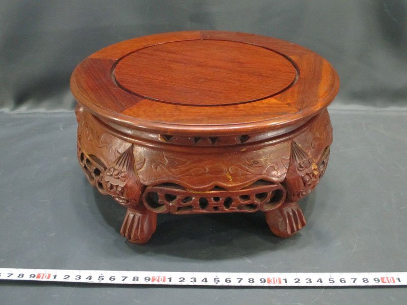 4490 中国美術 木製 唐草文透かし彫 五足 足付花台 約28×28×14cm/盆栽台 置台 飾台 瓶台 香炉台 床飾 華道具 茶道具 唐物 検索:唐木_画像2