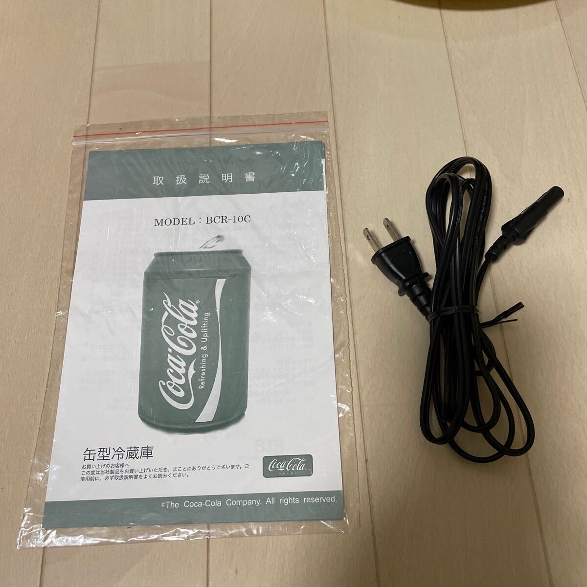 Coca−Colaコカコーラブランド缶型保温冷庫 サンタ 黒色 冷蔵庫 ジャンク 本体の高さ約45cm_画像8