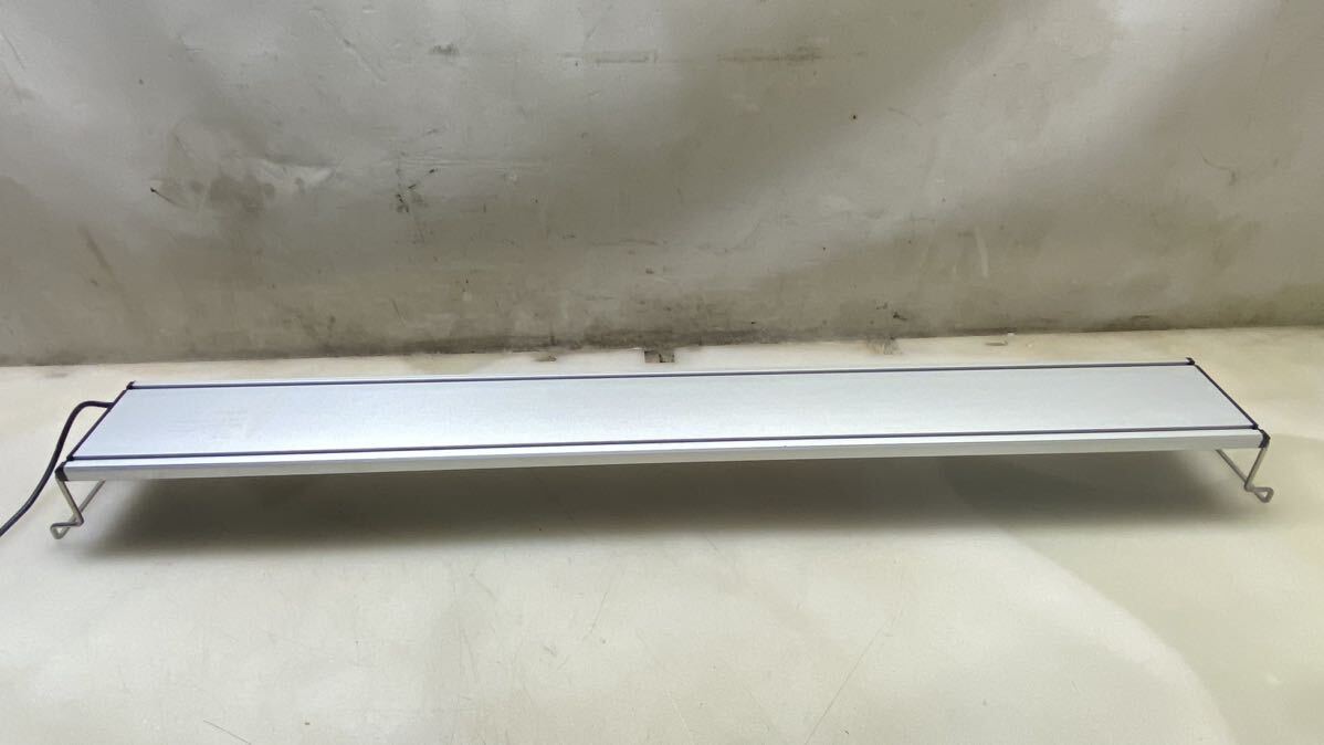 65013 水槽用照明 LED照明 Aqullo 100v 50/60hz 20.1W 屋内 550×25㎜ 点灯確認 中古の画像5