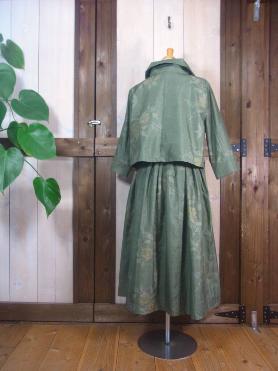  старый ткань серп . гора aro - * кимоно переделка * Ooshima эпонж 7 maru ki*. цвет . маленький цветок документ : Short жакет & tuck юбка в сборку ( обратная сторона есть ) комплект : ручная работа 