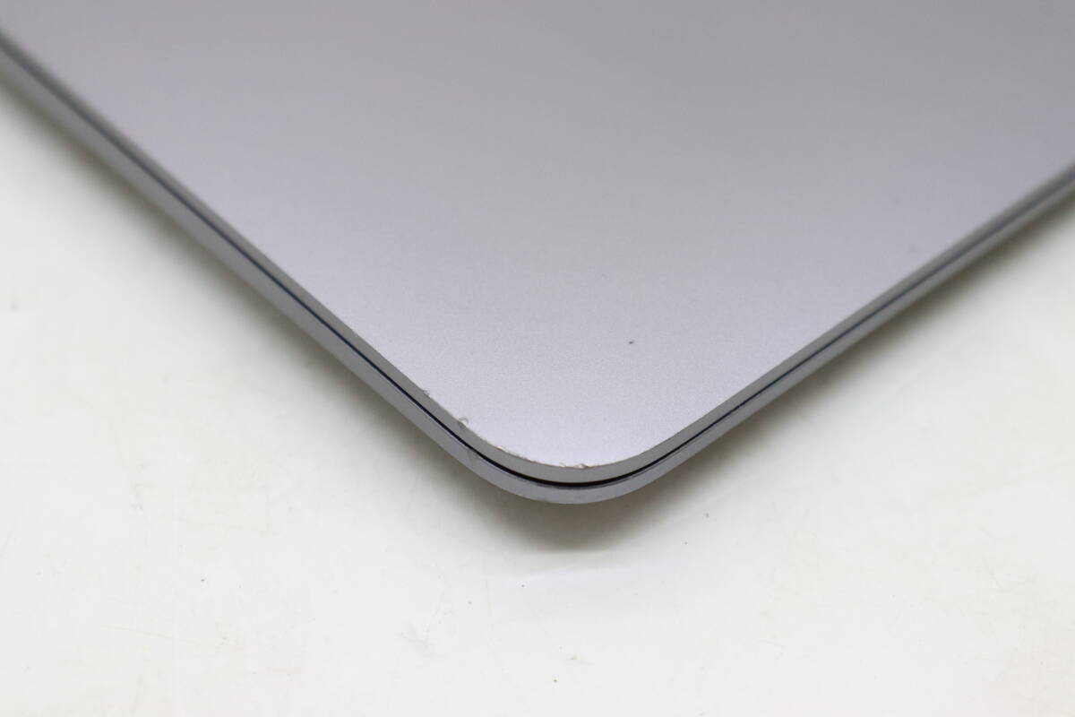 51MA☆Apple MacBook Air M1 2020 A2337 充放電回数68 メモリ8GB 最大容量99% SSD256GB 中古 アップル マックブック_画像8