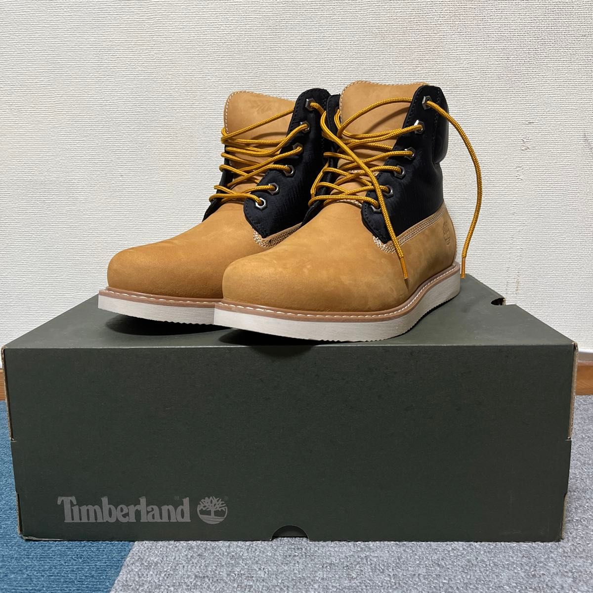 Timberland Newmarket II キルティング ブーツ ウ ィートタン/ブラック