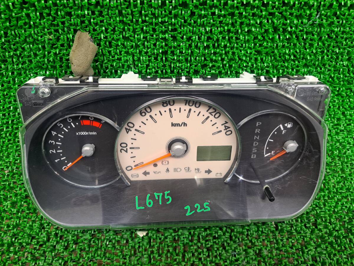 ダイハツ ミラココア L675S L685S 純正　スピードメーター　スピードメーターパネル　速度計　計器　走行距離不明_画像1