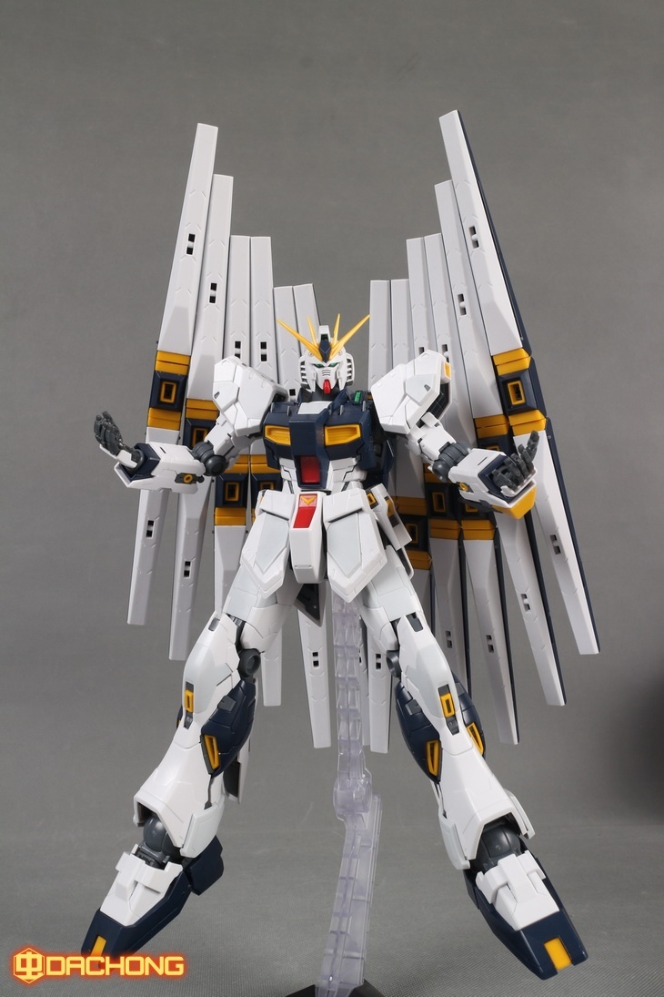 【DABAN MODEL】1/100 MG νガンダム VER.KA 6619 再販 ファンネル12本付属 プラモデル 未組立 新品_画像4