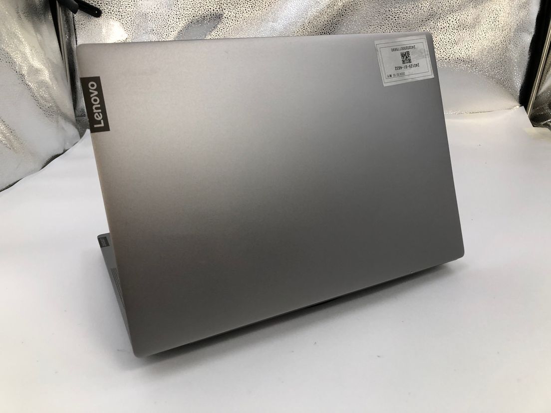 LENOVO/ノート/第3世代AMD Ryzen5/メモリ8GB/WEBカメラ有/OS無-240202000775690_天板　M