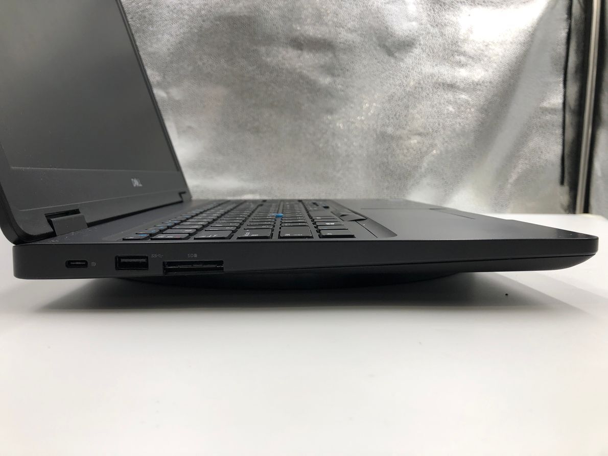 DELL/ノート/第8世代Core i5/メモリ8GB/WEBカメラ無/OS無/Intel Corporation UHD Graphics 620 32MB/ドライブ-240408000906742_側面（左）M