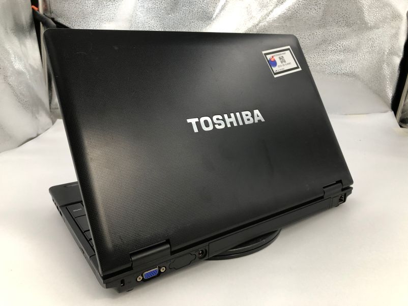 TOSHIBA/ノート/SSD 240GB/第3世代Core i5/メモリ2GB/2GB/WEBカメラ無/OS無-240416000925365_天板　M