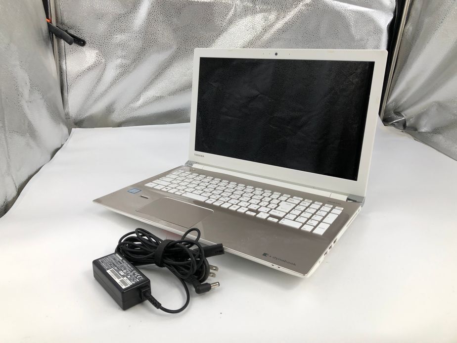 TOSHIBA/ノート/第7世代Core i7/メモリ8GB/WEBカメラ有/OS無/Intel Corporation HD Graphics 620 32MB/ドライブDVD-R-240115000735961_正面 M