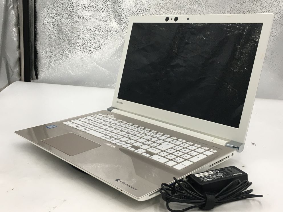 TOSHIBA/ノート/HDD 1000GB/第8世代Core i5/メモリ4GB/4GB/WEBカメラ有/OS無/Intel Corporation UHD Graphics 620 32MB-240503000960663_正面 M