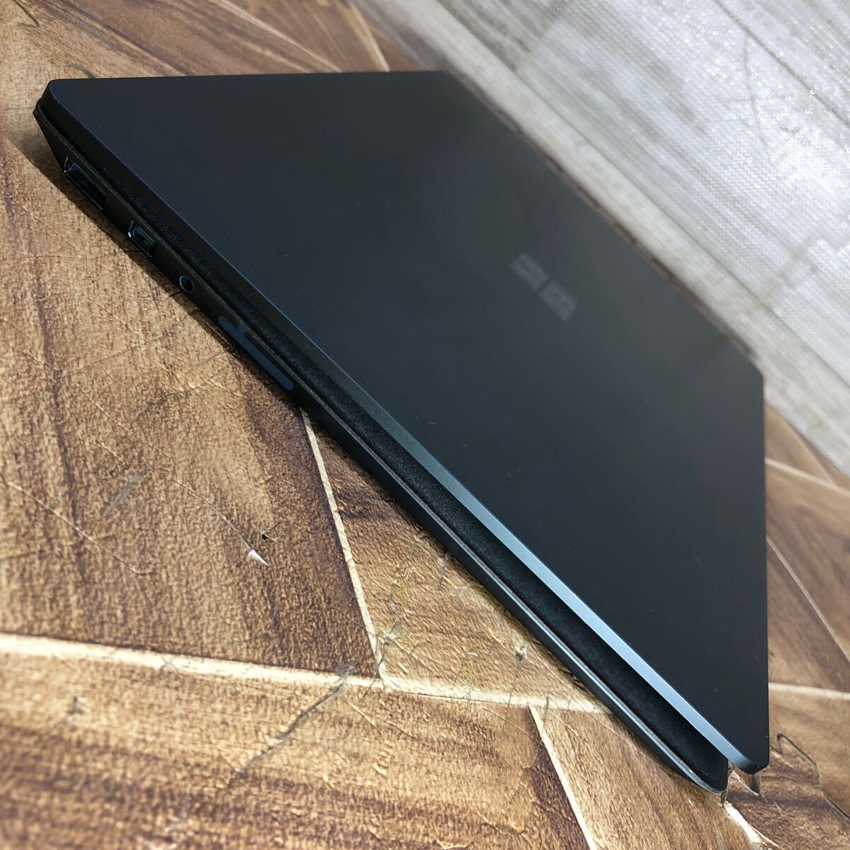 MY5T-7 激安 OS Windows11Pro タブレットPC Microsoft Surface Laptop 1769 Core i5 7200U メモリ8GB SSD256GB Webカメラ Bluetooth 中古の画像8