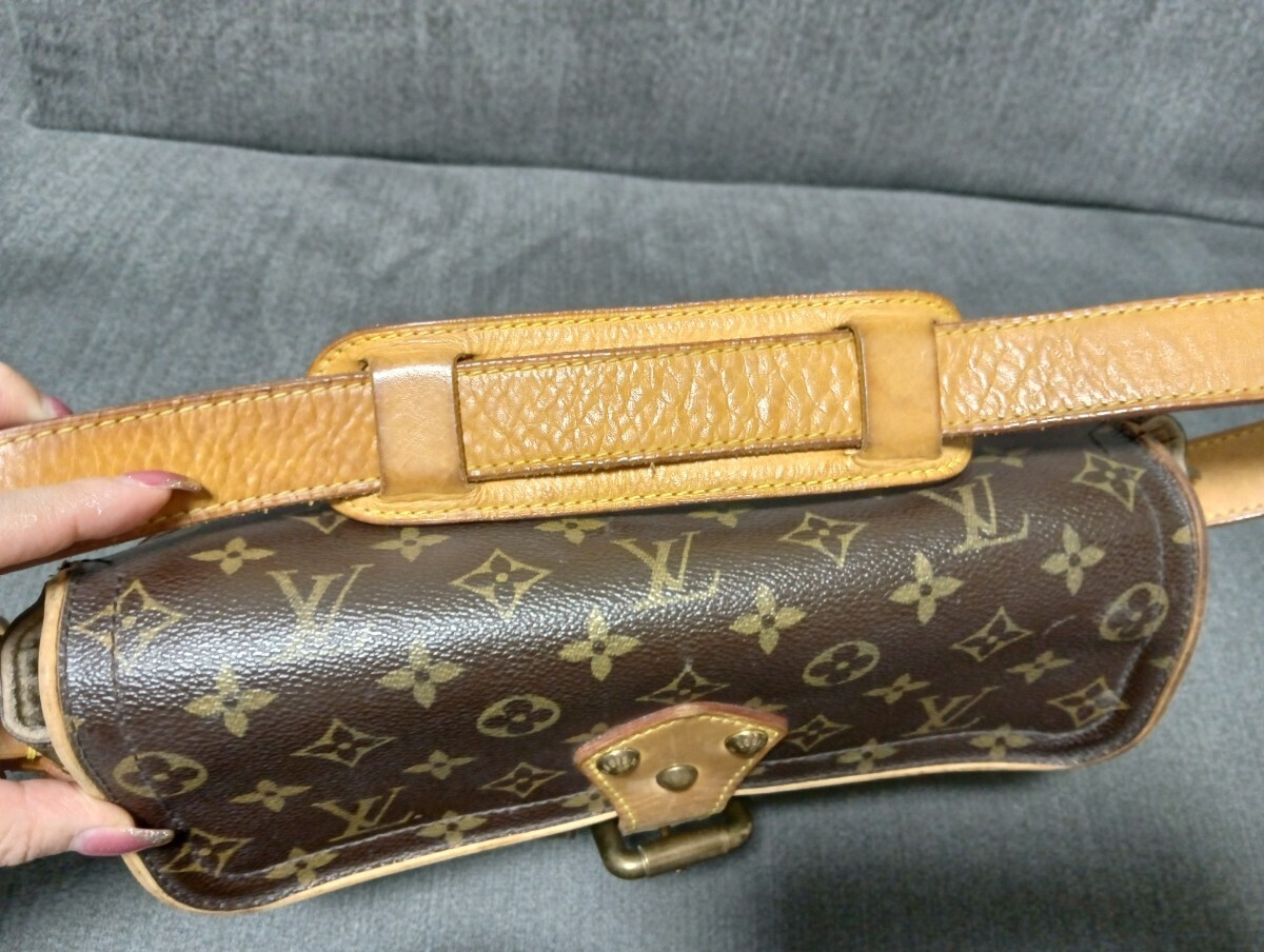 LOUIS VUITTON ルイヴィトン ショルダーバッグ ワンショルダー 肩掛け モノグラム LV カバン Bag ハドソンPM M40027 レディース 1円〜_画像7