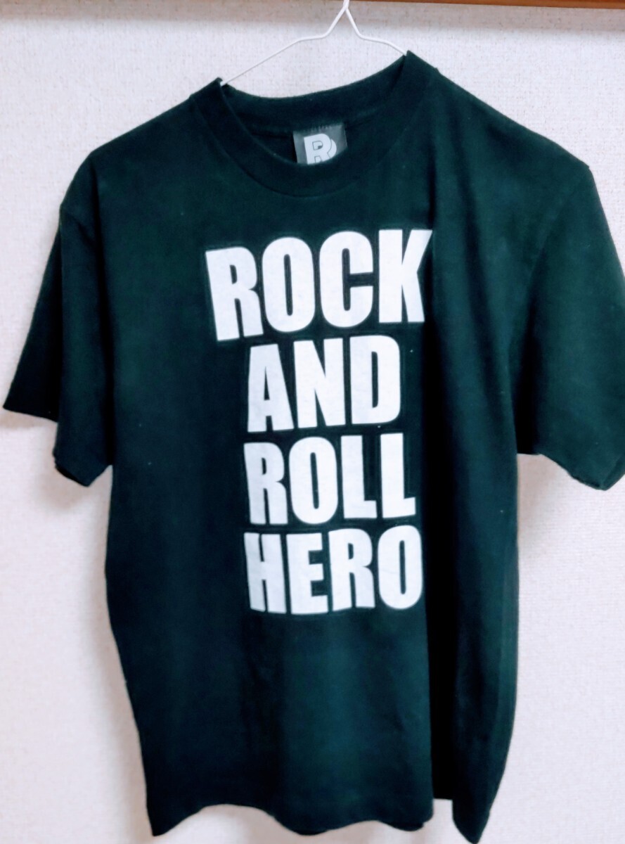 桑田佳祐 ROCK AND ROLL HERO KUWATA KEISUKE DOME TOUR 2002 スタッフ限定Tシャツ 黒　ロック・アンド・ロール・ヒーロー_画像1