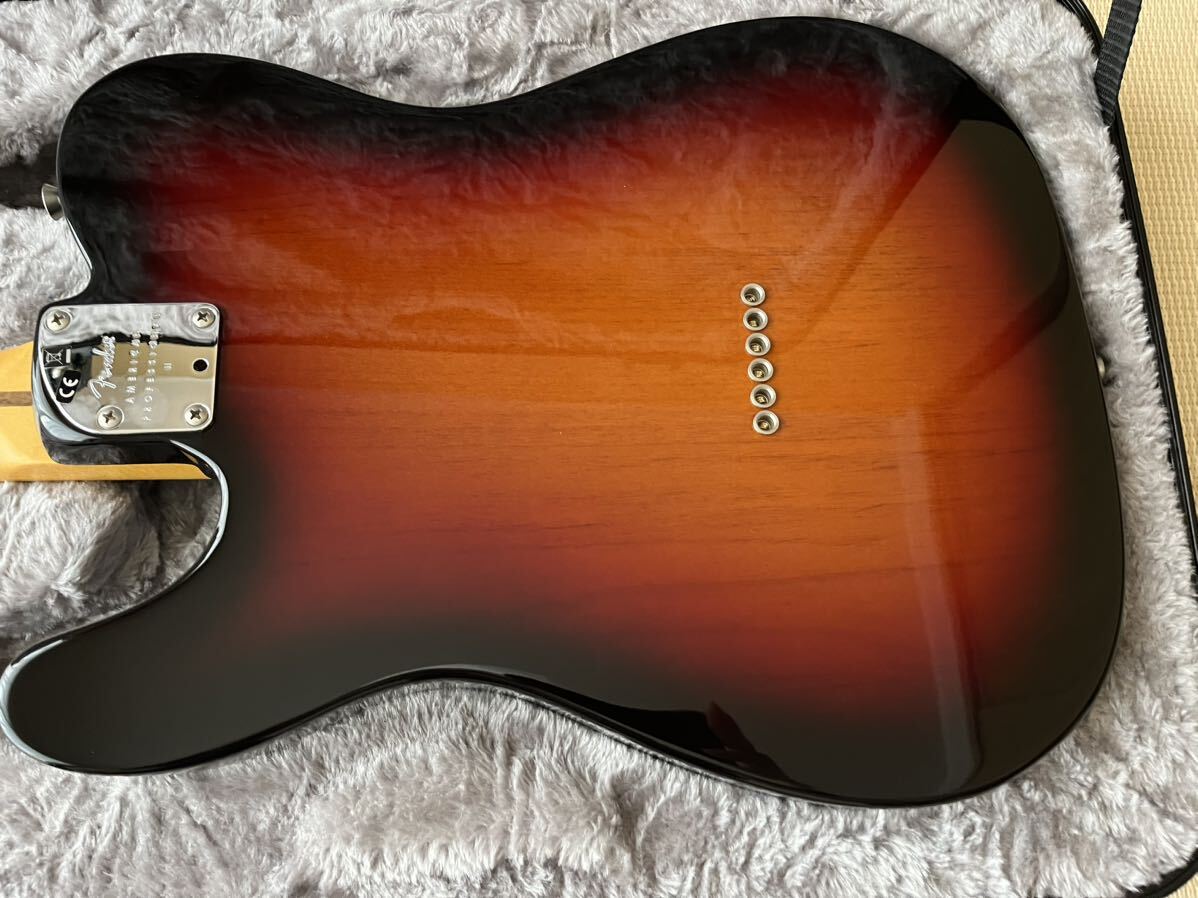 送料込み　美品　Fender American Professional II Telecaster Maple/F 3-Color Sunburst 2023年5月25日購入