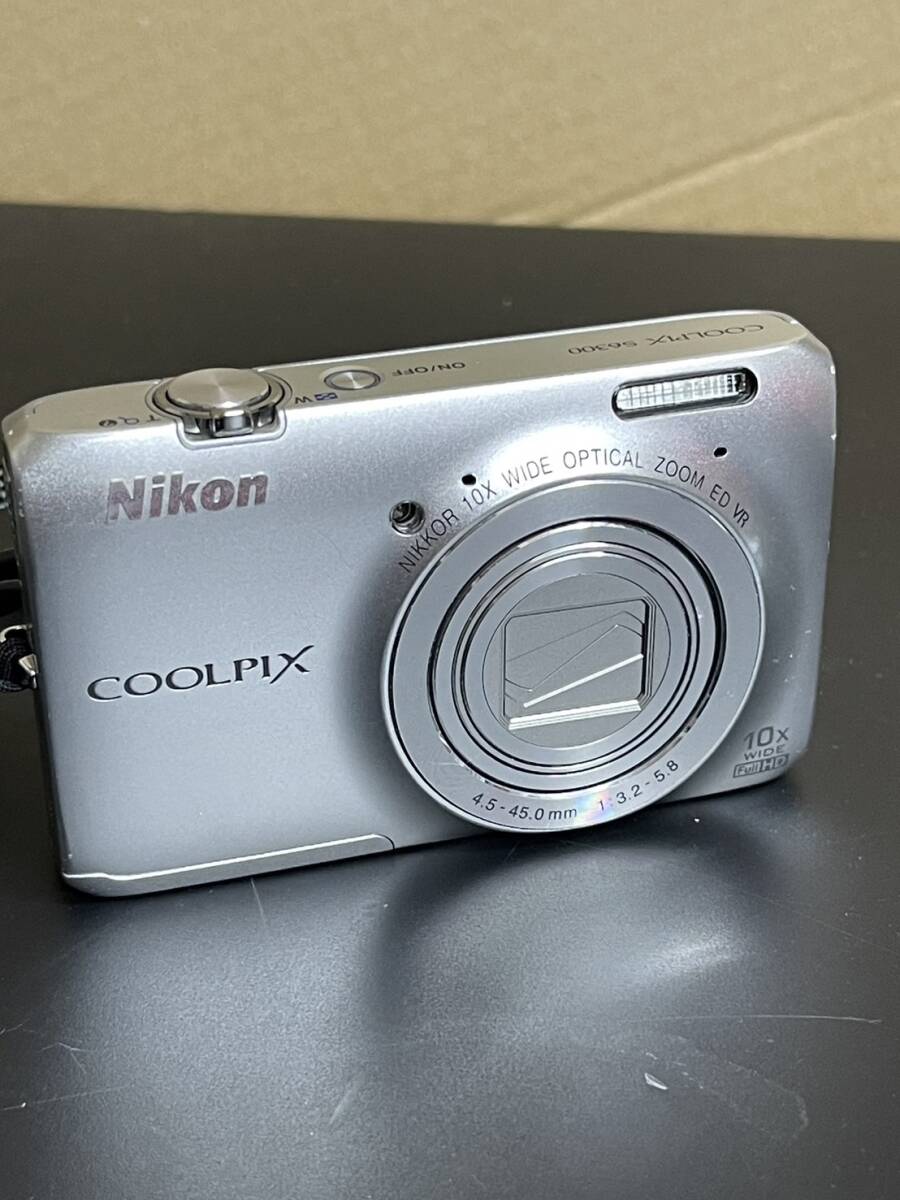 【送料無料】NIKON ニコン COOLPIX S6300 バッテリー付属 通電動作確認済みの画像2