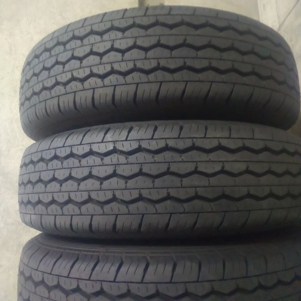 ★☆新車外し 195/70R15 106/104L LT RD-613 4本 2020年 日本製 ブリヂストン BRIDGESTONE ブリジストン RD613 195/70-15 195-70-15 ☆★_画像5