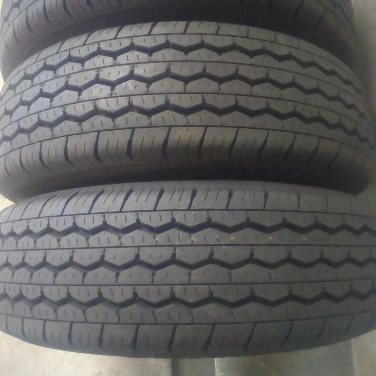 ★☆新車外し 195/70R15 106/104L LT RD-613 4本 2020年 日本製 ブリヂストン BRIDGESTONE ブリジストン RD613 195/70-15 195-70-15 ☆★_画像4