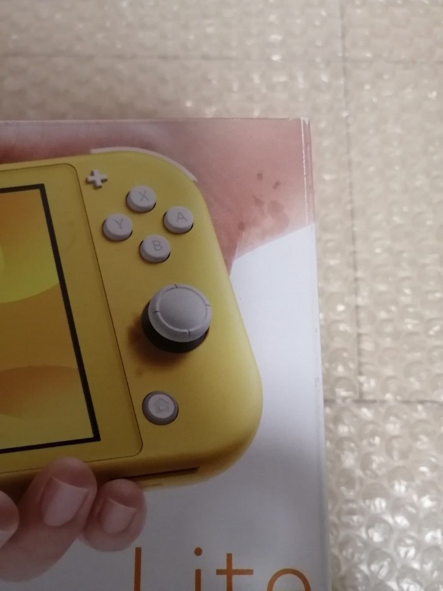 美品　Nintendo Switch Lite イエロー