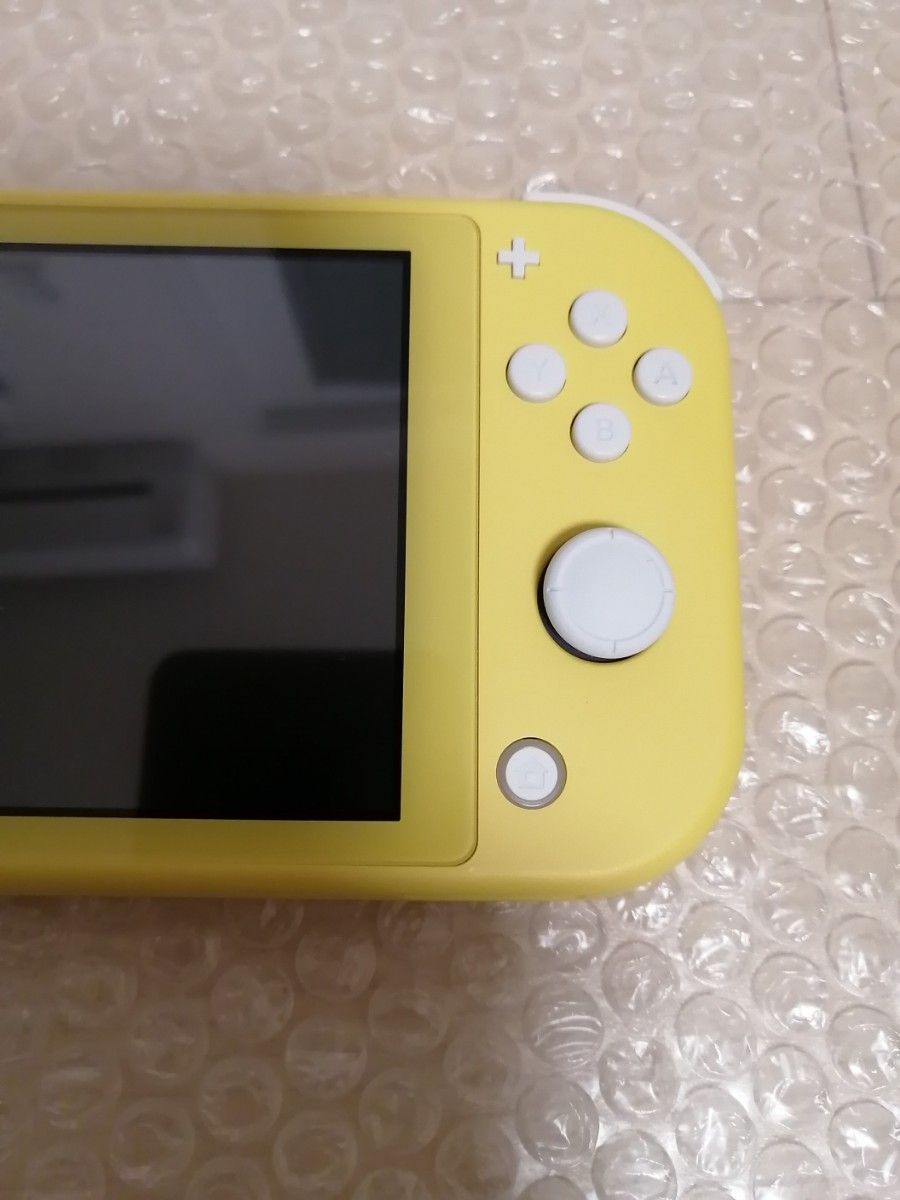 美品　Nintendo Switch Lite イエロー