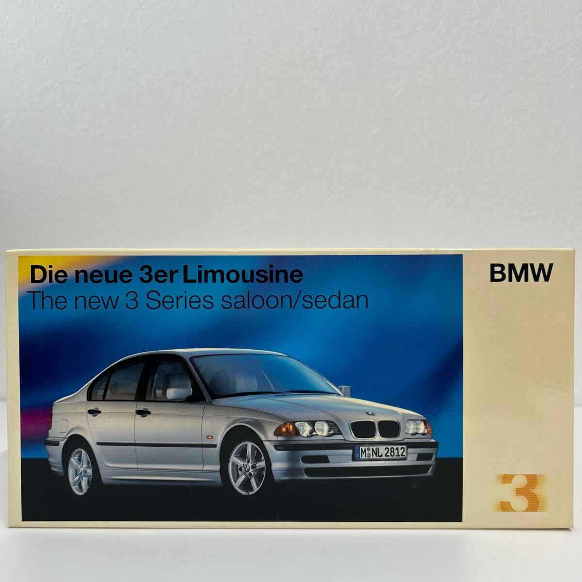 BMW ディーラー特注 UT models 1/18 BMW 328i 3er Limousine 3シリーズ E46 セダン サルーン ミニカー モデルカー_画像1