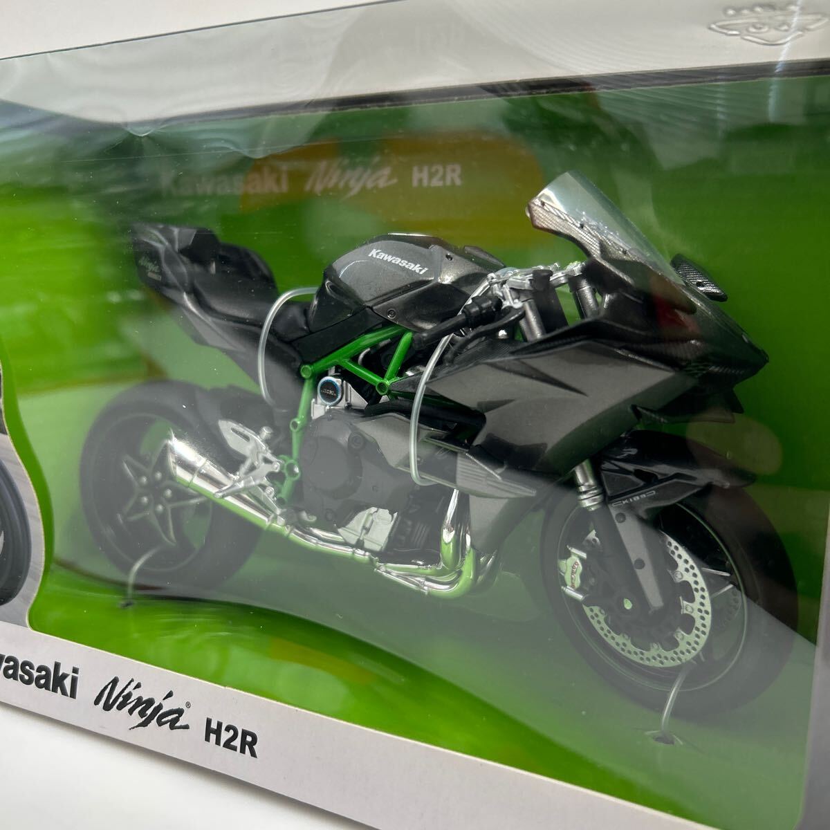 アオシマ 1/12 Kawasaki Ninja H2R スカイネット カワサキ ニンジャ 完成品 バイク ミニカー TOP GUN Tom Cruise トップガン トムクルーズ_画像2