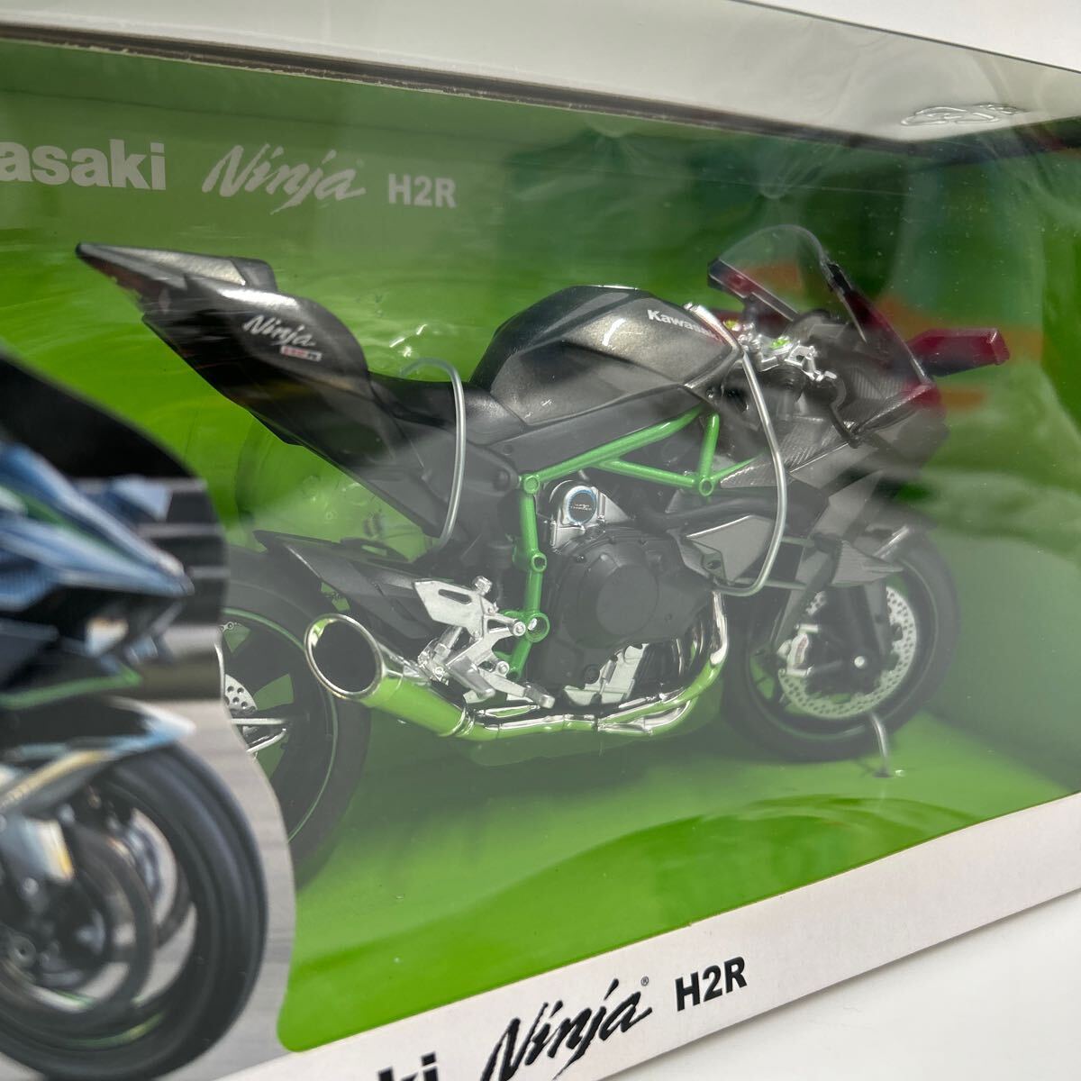 アオシマ 1/12 Kawasaki Ninja H2R スカイネット カワサキ ニンジャ 完成品 バイク ミニカー TOP GUN Tom Cruise トップガン トムクルーズ_画像4