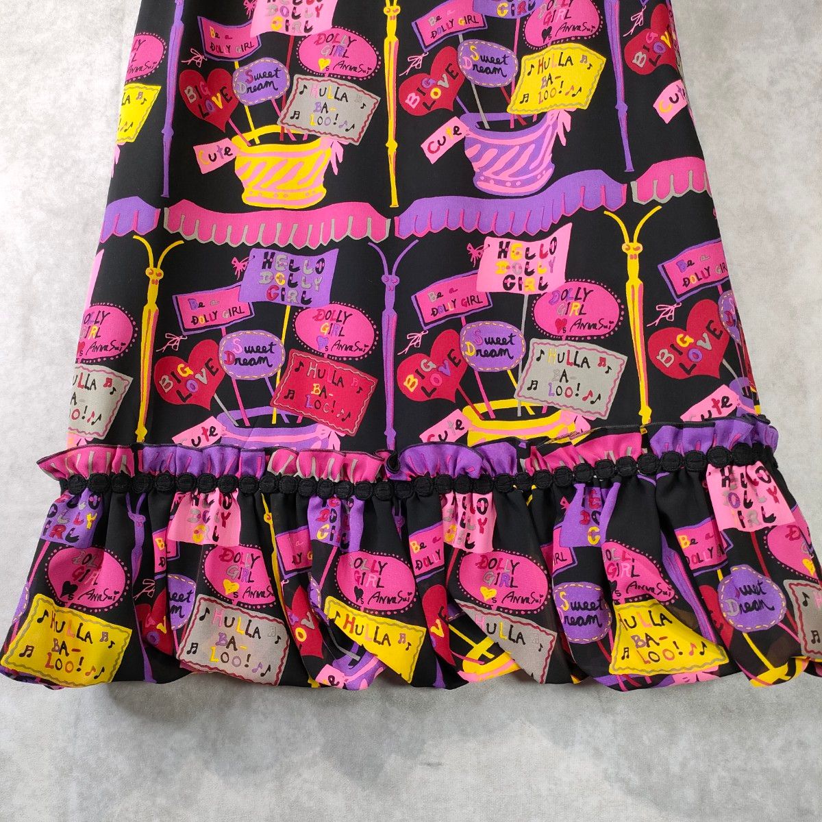 DOLLY GIRL By ANNA SUI】ワンピース ノースリーブ 総柄 DOLLY GIRL By ANNA SUI】ワンピース ノースリーブ 総柄