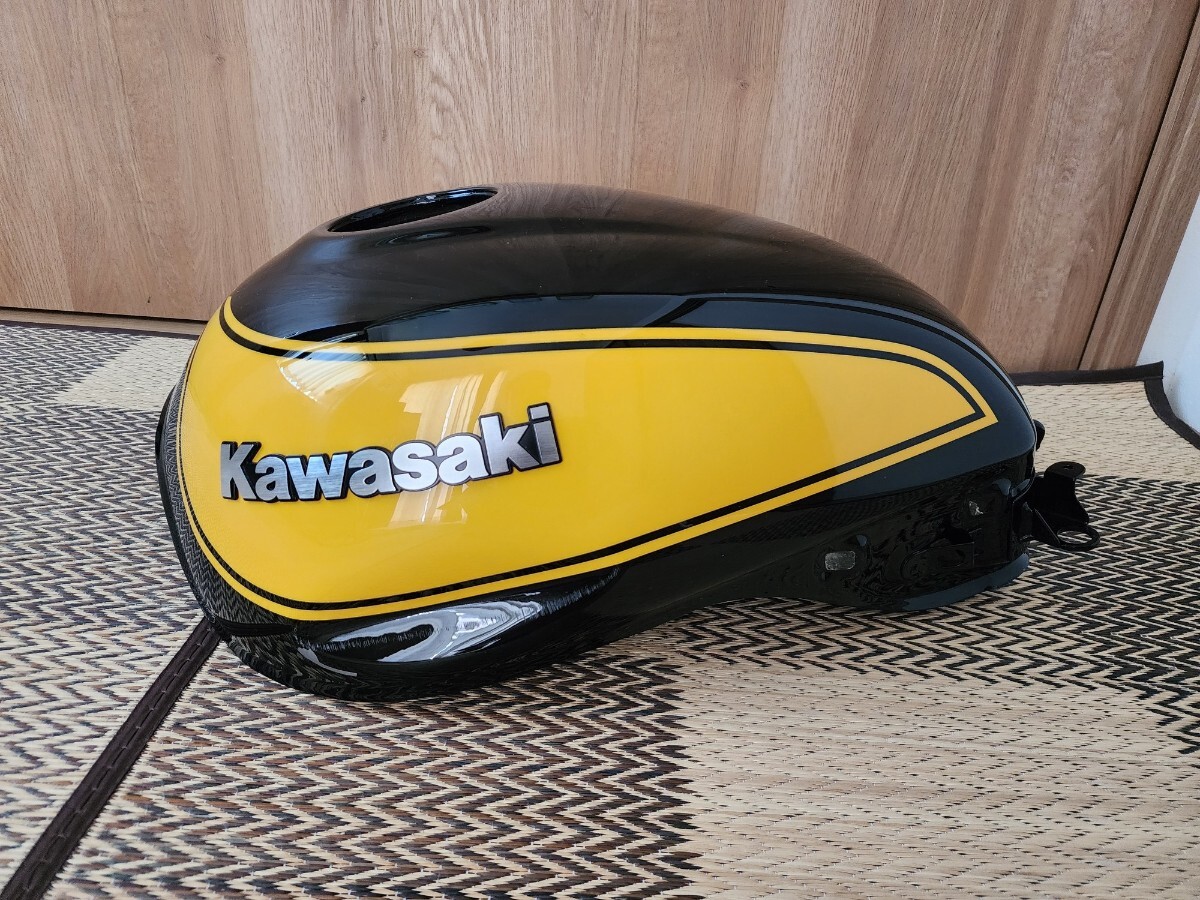Yahoo!オークション - Z900RS SE 純正タンク ブラックイエロー Yahoo!オークション - Z900RS SE 純正タンク ブラックイエロー