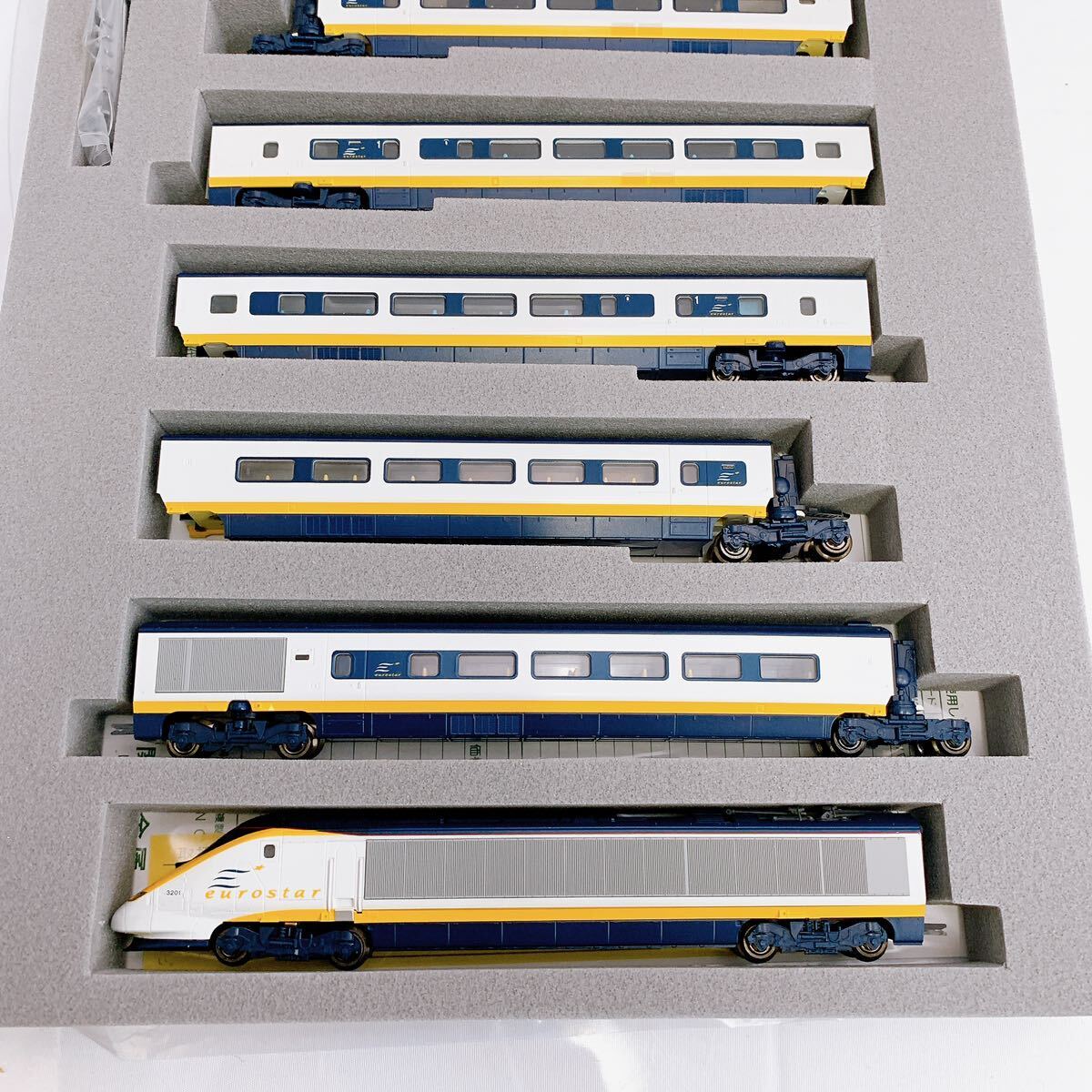 4SB084【美品】 KATO Nゲージ 10-327 ユーロスター 基本セット 8両 鉄道模型 中古 現状品の画像7