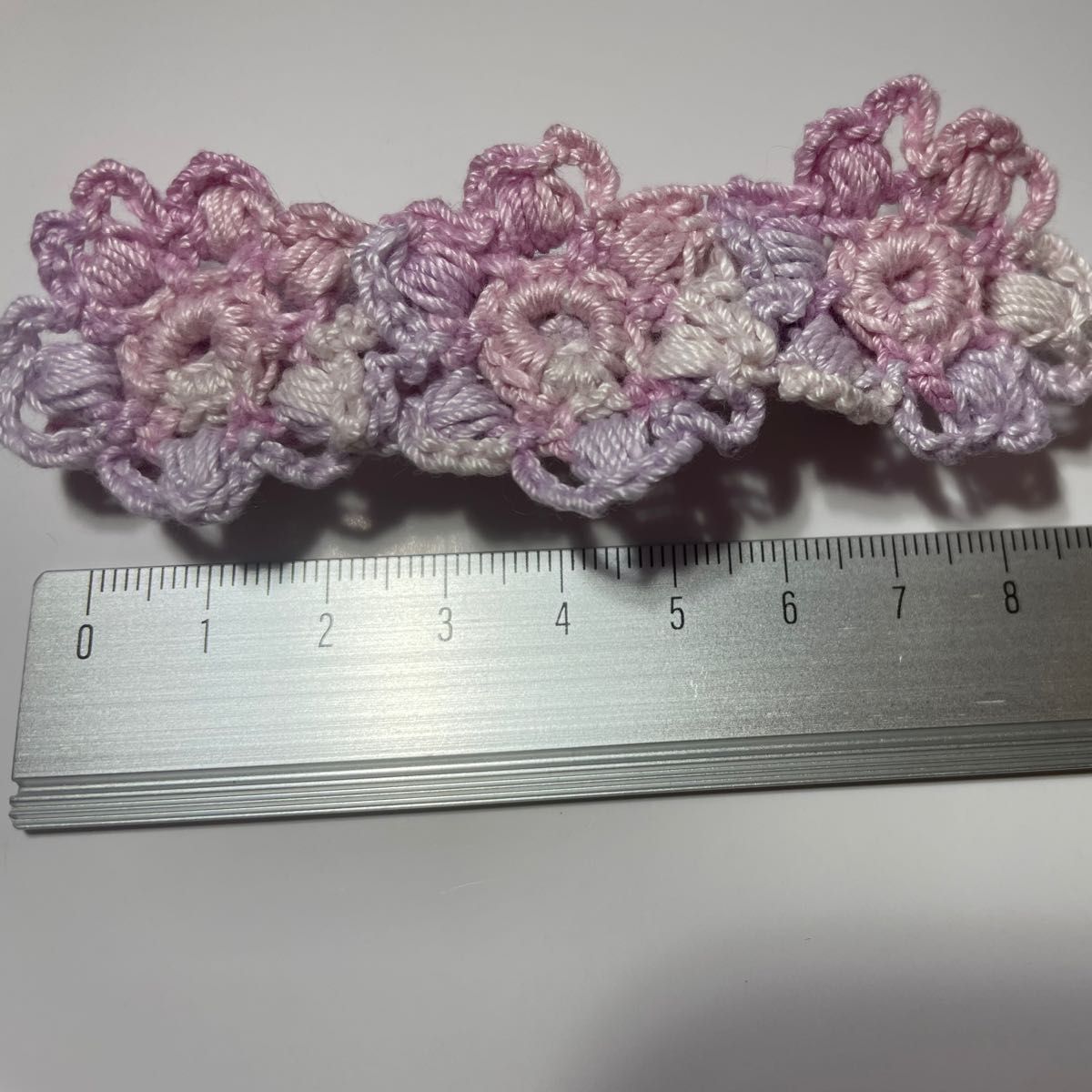 レース編み ハンドメイド アンティークローズのバレッタ(ピンク) 送料無料 レース編み ハンドメイド アンティークローズのバレッタ(ピンク) 送料無料